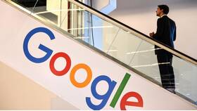 Почему Google аккаунт требует подтверждение возраста в Black Star Wear